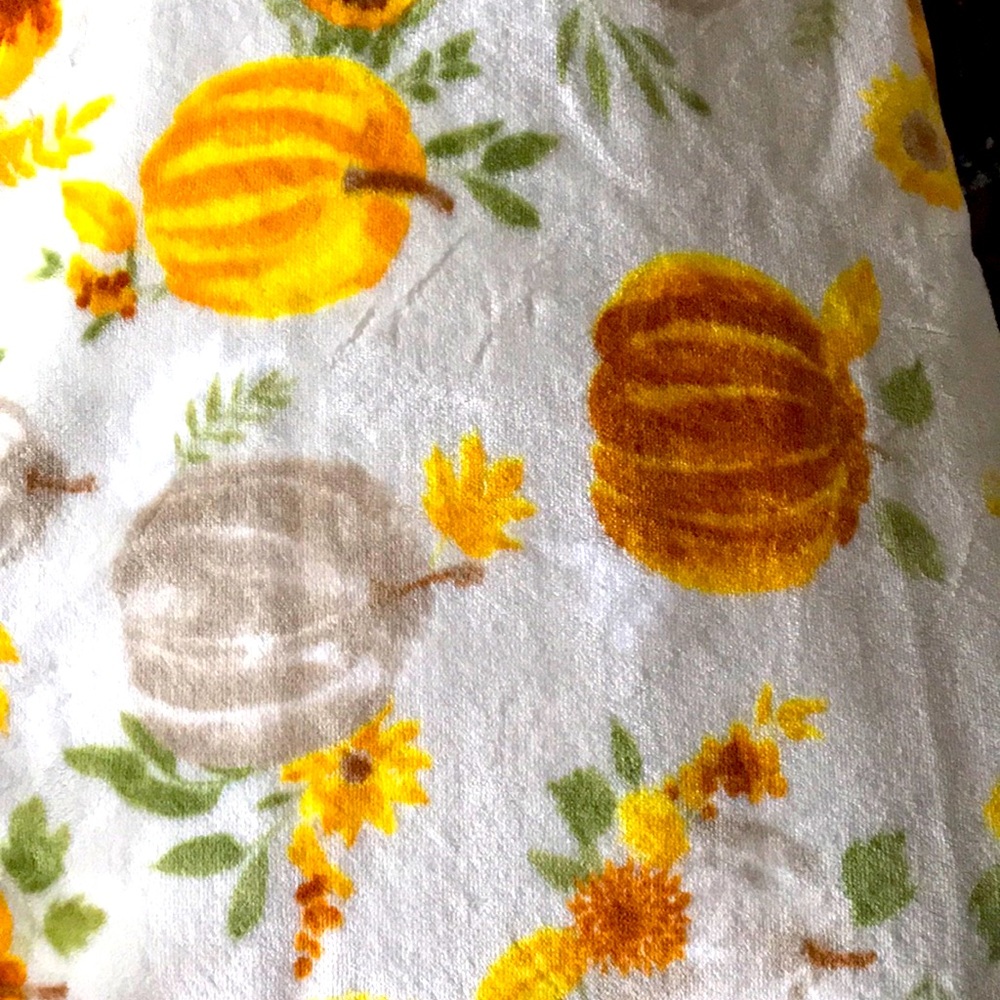 Cozy Harvest Throw Blanket CuddlySoft Fall Sunflower Pumpkin Like New Final Sale